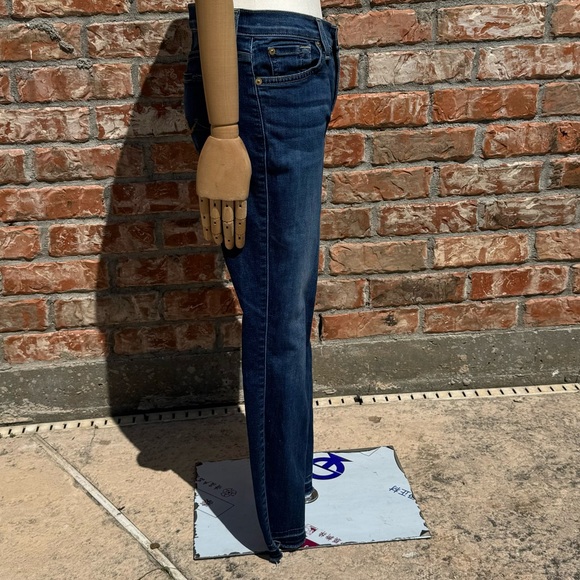 Seven For All Mankind “Gwenevere” blue jeans 👖 / 24 / Excellent condition - Picture 6 of 13